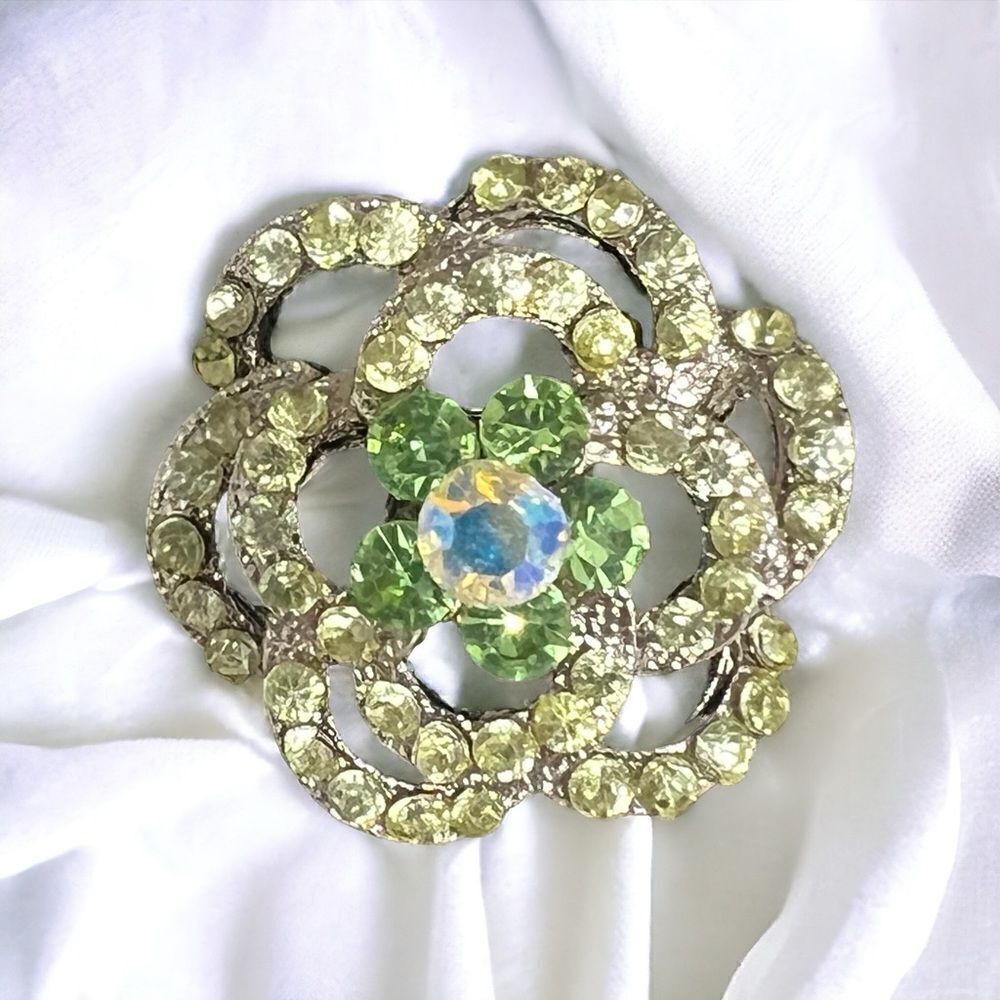 Vintage‎ 60's Green Crystal Aurora Borealis Flower Brooch Pin